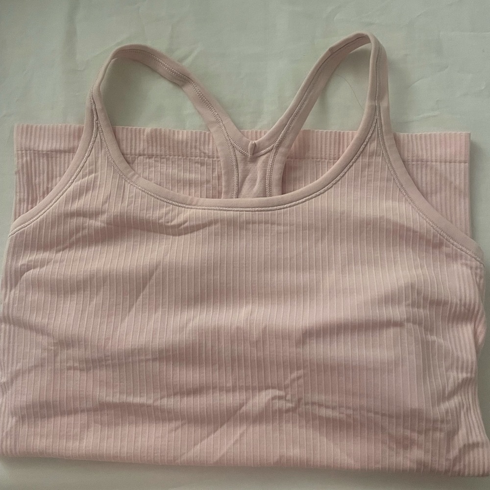 Lululemon ebb to street tank strawberry milkshake size 8 EUC!